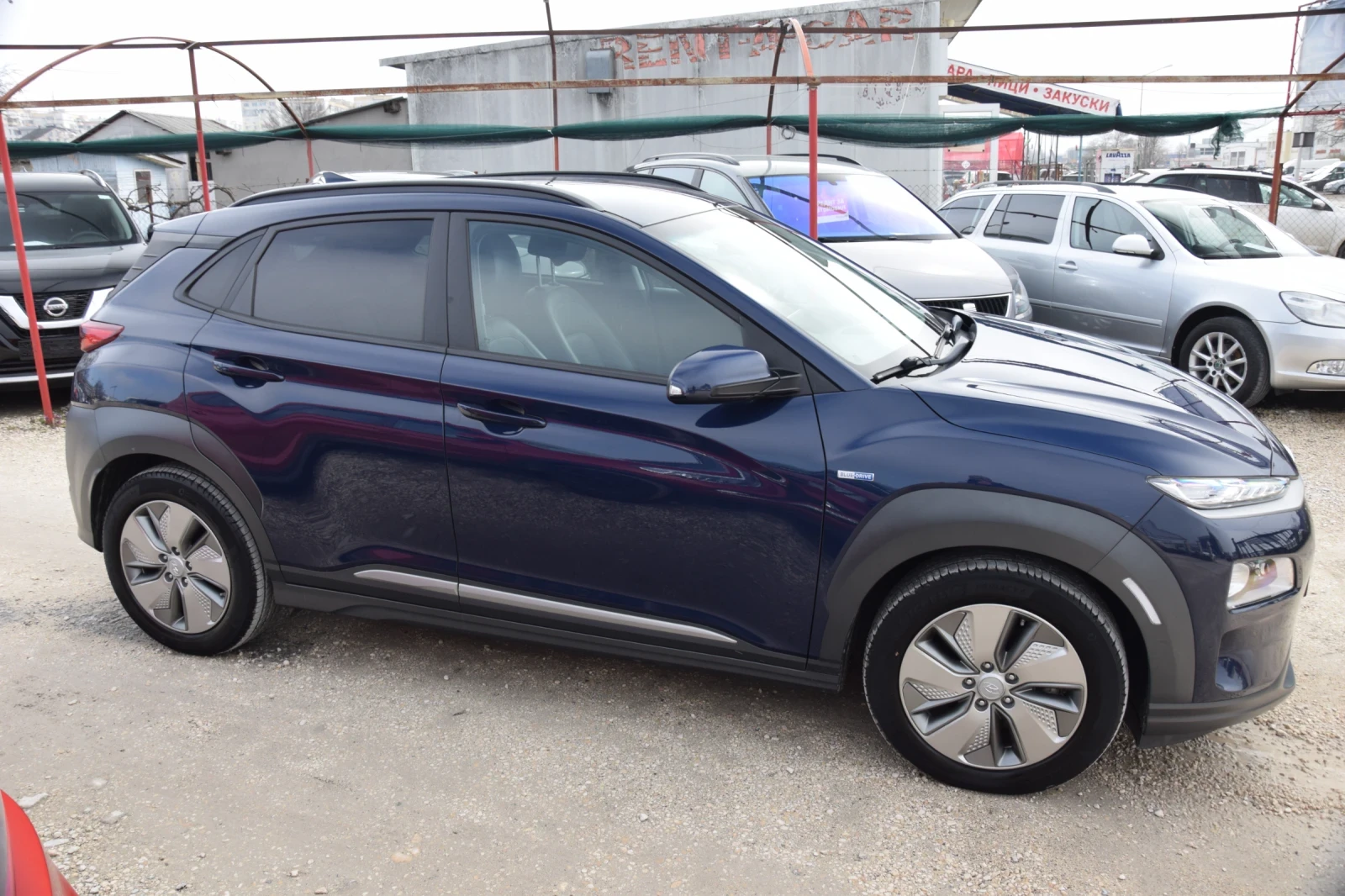 Hyundai Kona 64 kw Premium+ full full SOH 100%, снимка 8 - Автомобили и джипове - 54082255