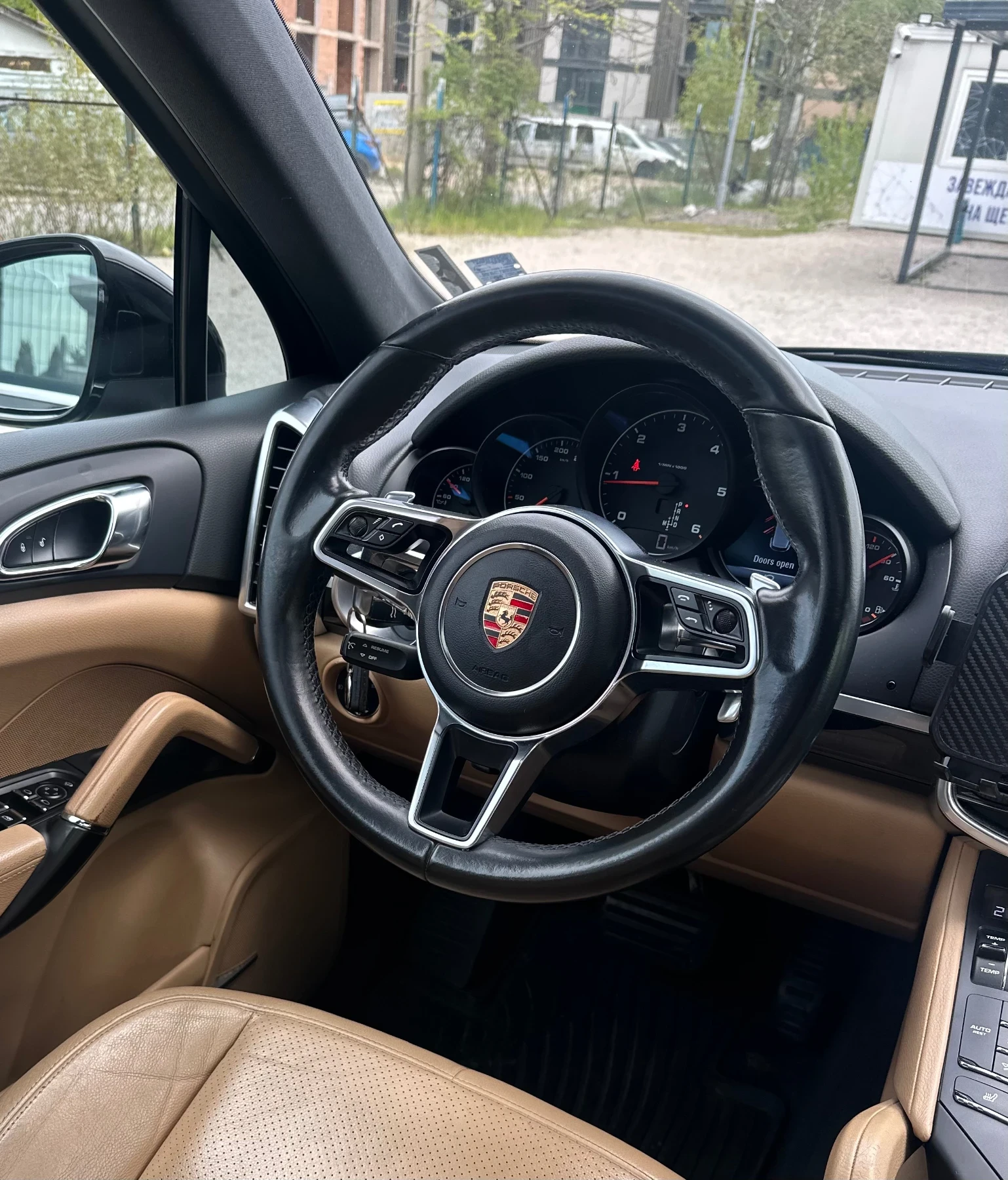 Porsche Cayenne 3.0 Diesel, снимка 12 - Автомобили и джипове - 54364964