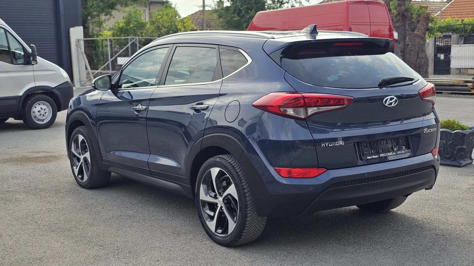 Hyundai Tucson 1.7CRDi 7S IT-Sound Edition-ИСТОРИЯ-ТОП СЪС-ЛИЗИНГ, снимка 4 - Автомобили и джипове - 54780830