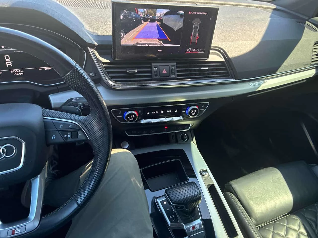 Audi SQ5 /DISTRONIC/LED/CARFAX/АВТОКРЕДИТ, снимка 9 - Автомобили и джипове - 55613913