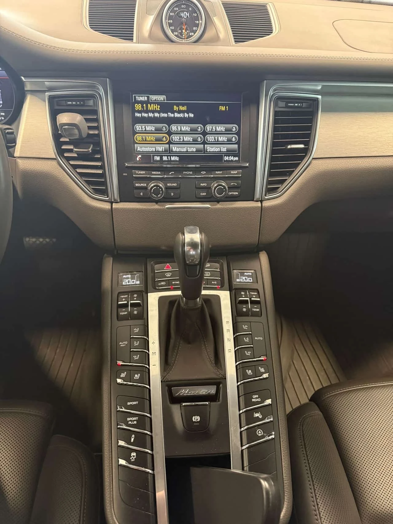 Porsche Macan * Turbo * CARFAX * ОПЦИЯ ЗА ФИНАНСИРАНЕ, снимка 9 - Автомобили и джипове - 55785483