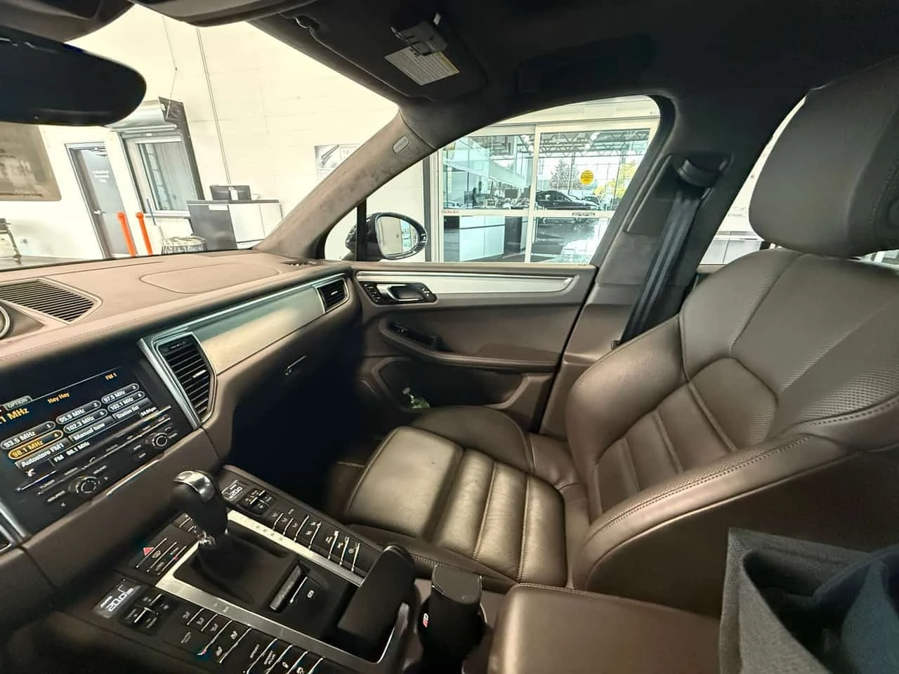 Porsche Macan * Turbo * CARFAX * ОПЦИЯ ЗА ФИНАНСИРАНЕ, снимка 10 - Автомобили и джипове - 55785483