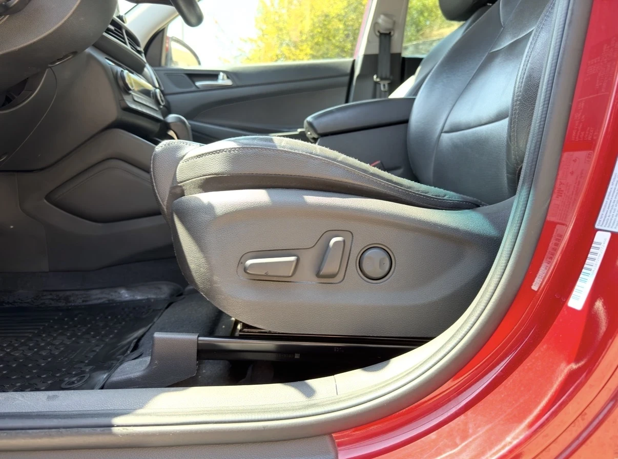 Hyundai Tucson, снимка 6 - Автомобили и джипове - 55806786