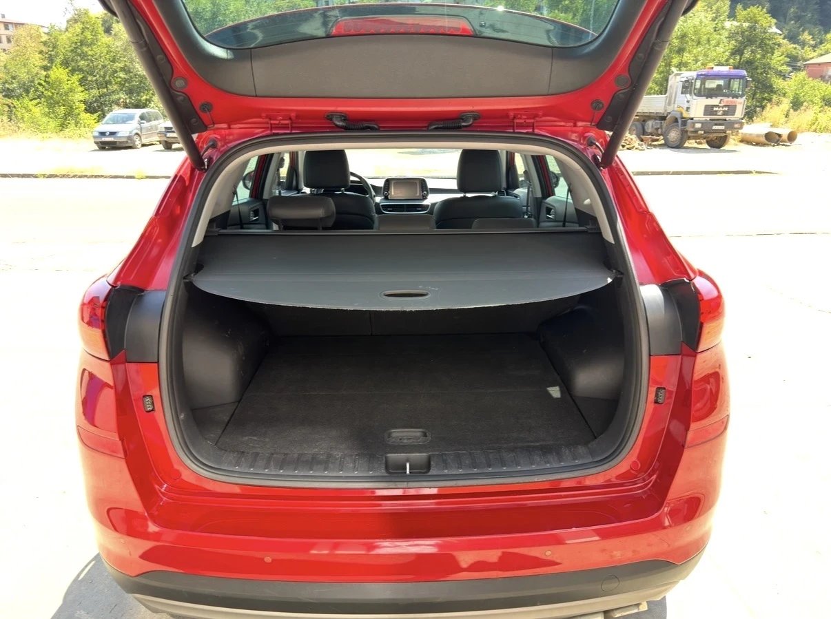 Hyundai Tucson, снимка 12 - Автомобили и джипове - 55806786