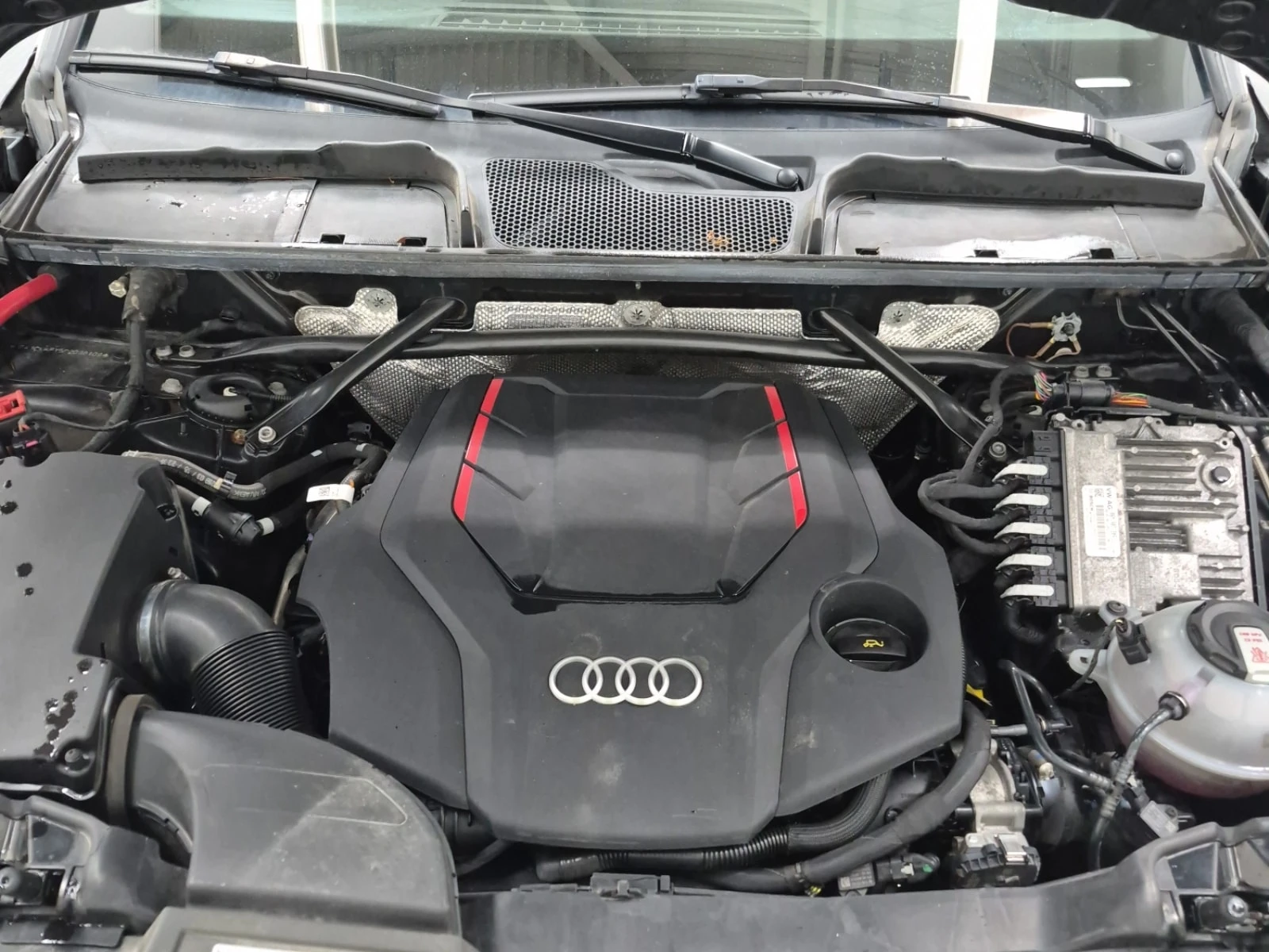 Audi SQ5 * TECHNIK * CARFAX * ЦЕНА ДО БГ, снимка 16 - Автомобили и джипове - 55940780