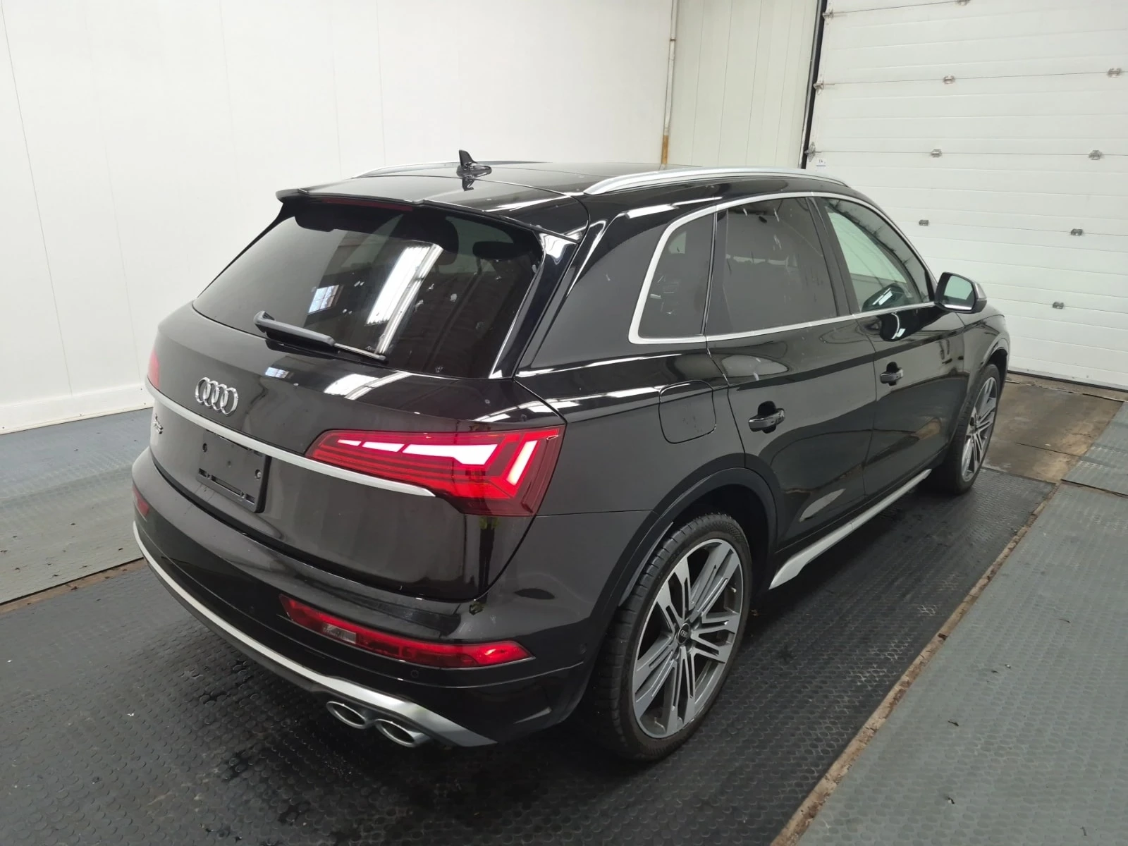 Audi SQ5 * TECHNIK * CARFAX * ЦЕНА ДО БГ, снимка 3 - Автомобили и джипове - 55940780