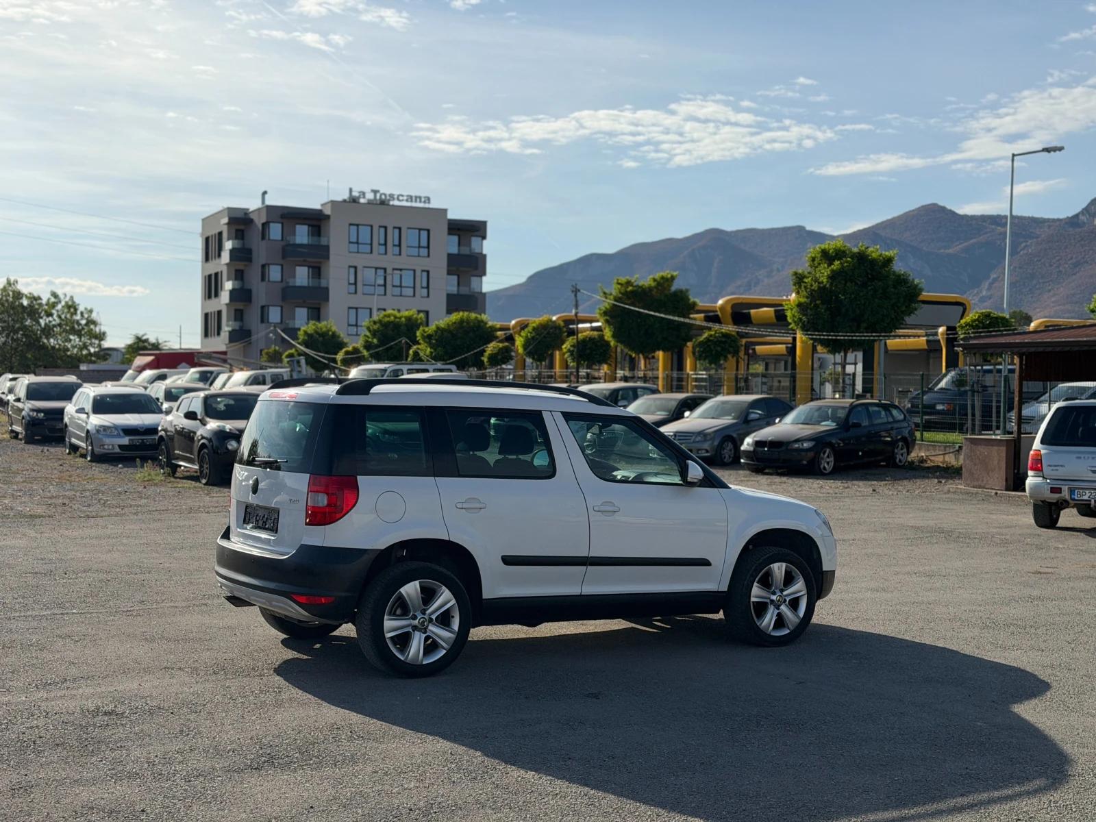 Skoda Yeti 1.2TSi, снимка 7 - Автомобили и джипове - 56438104