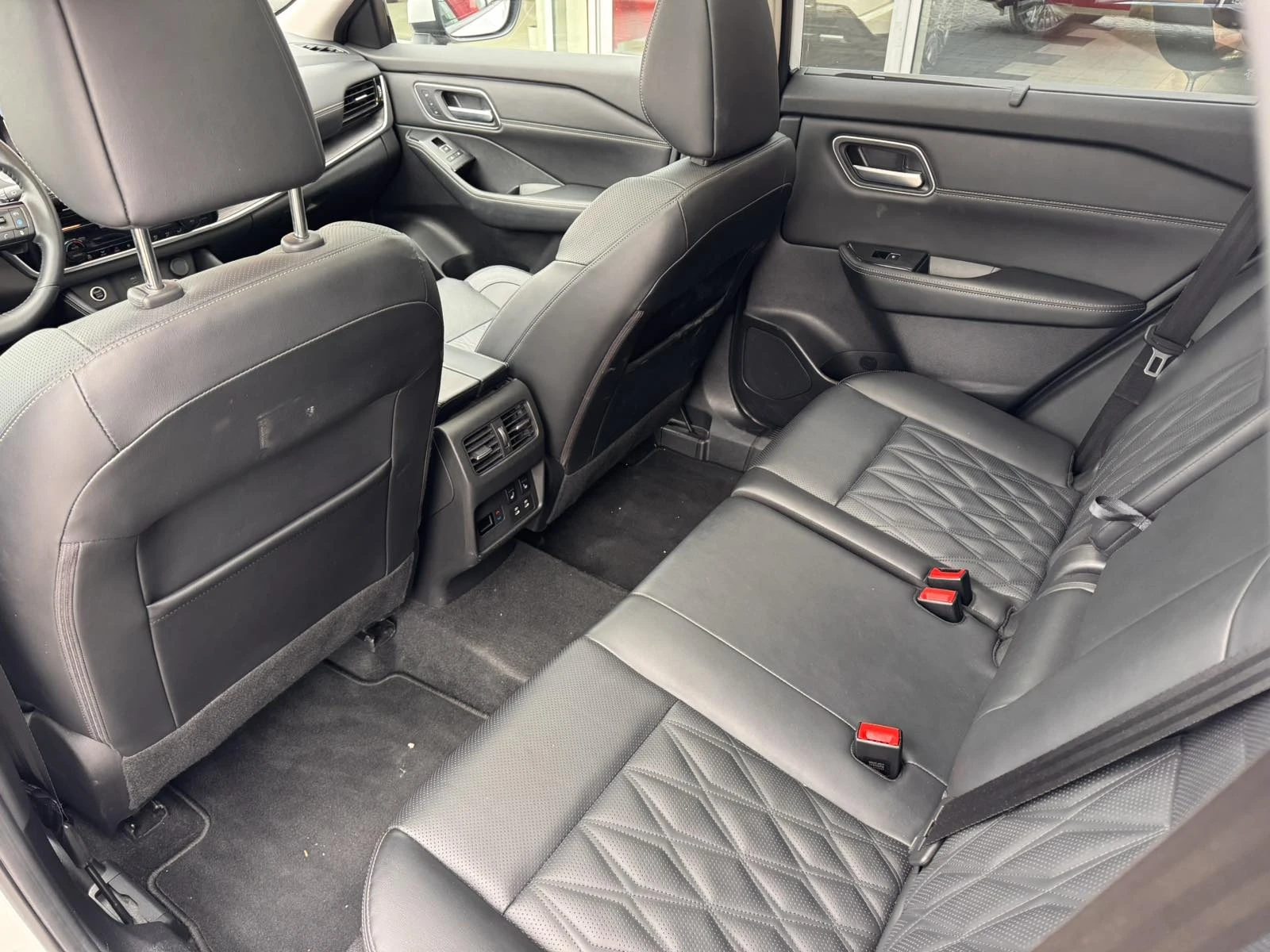 Nissan X-trail TEKNA + , снимка 11 - Автомобили и джипове - 56493560