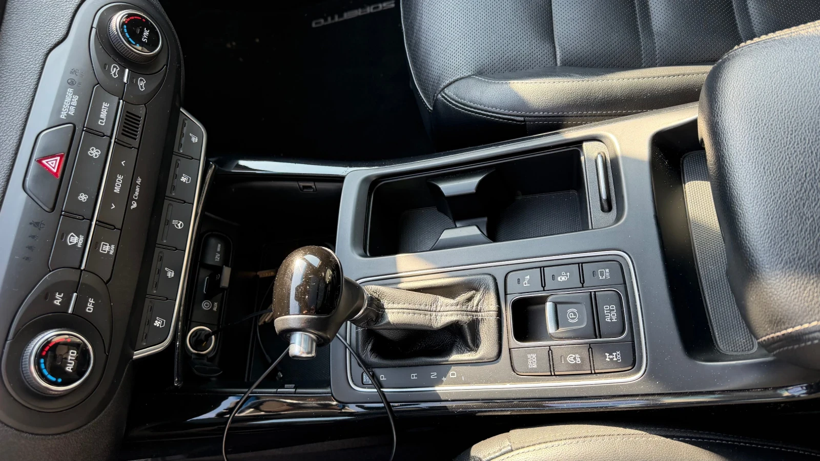 Kia Sorento, снимка 6 - Автомобили и джипове - 56645158