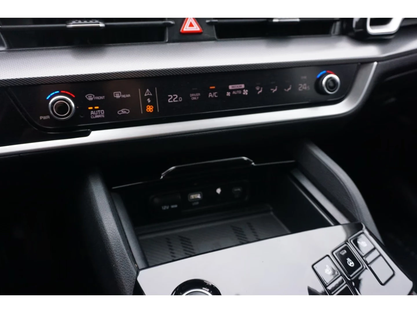 Kia Sportage 1.6PHEV/265HP/SPIRIT/360/4X4/LED/KLESS/ACC/142a | Mobile.bg � ����������� 15