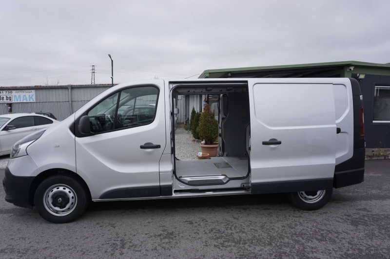 Renault Trafic ДЪЛГА БАЗА L2/Две странични врати, снимка 7 - Бусове и автобуси - 47977783