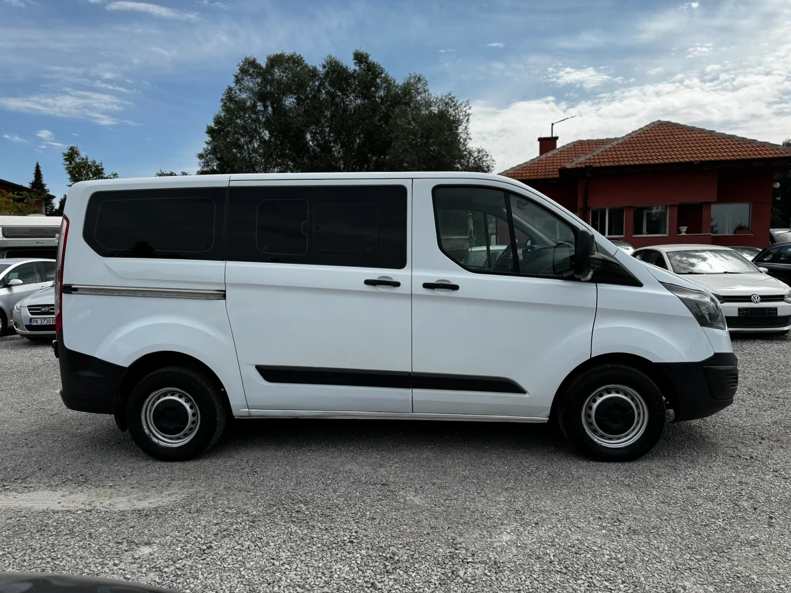 Ford Transit Custom 8+ 1 Euro 6B 2.0TDCI A/C - изображение 9