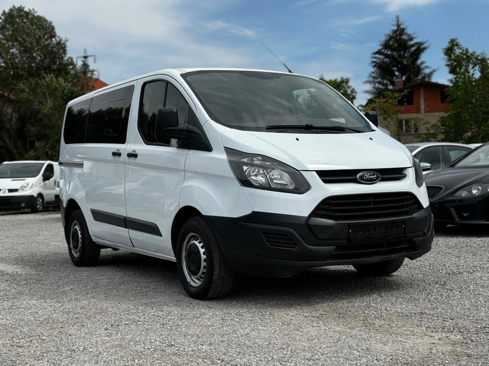 Ford Transit Custom 8+ 1 Euro 6B 2.0TDCI A/C - изображение 4