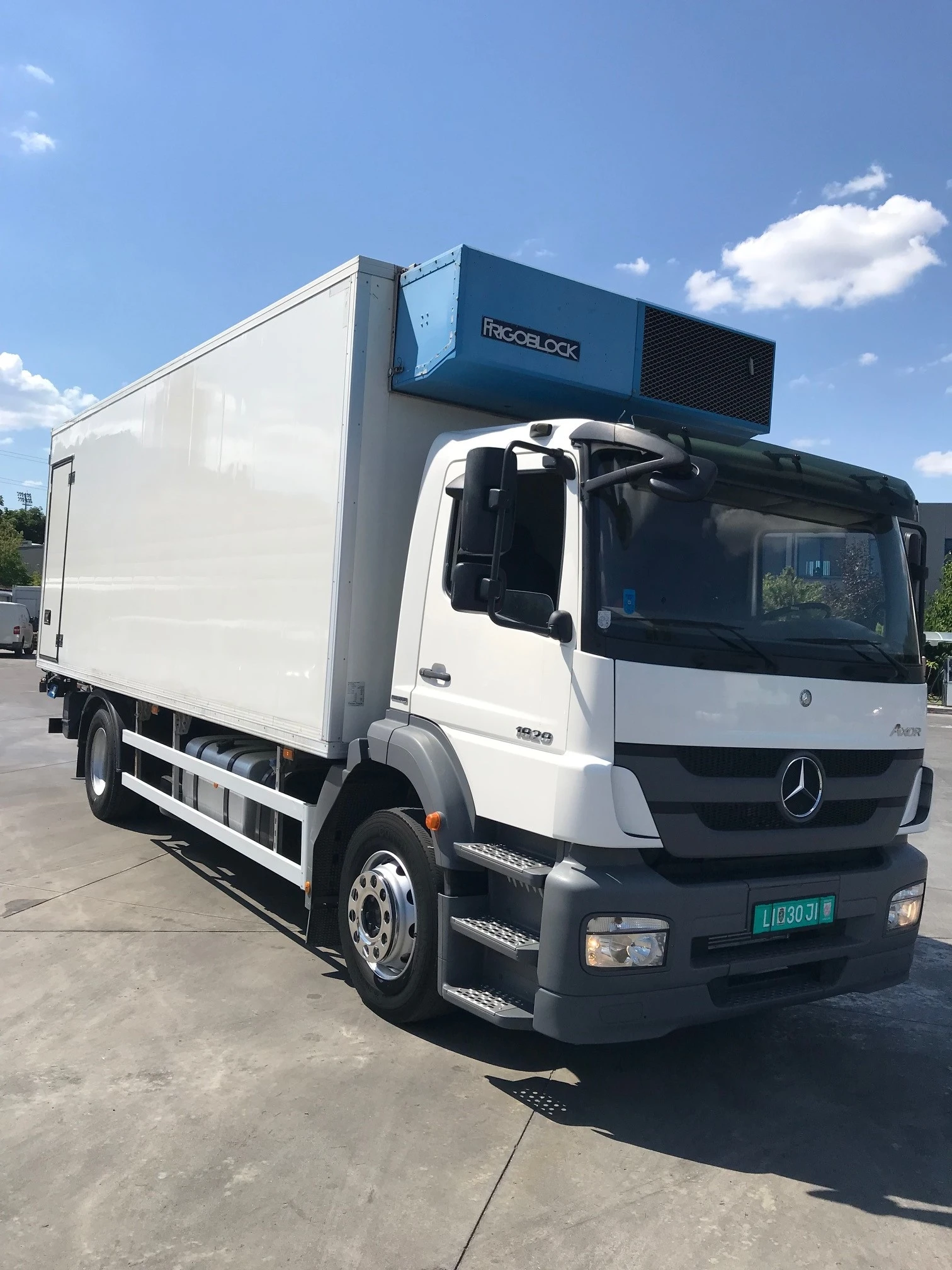 Mercedes-Benz 1827 AXOR 1829       | Mobile.bg   1