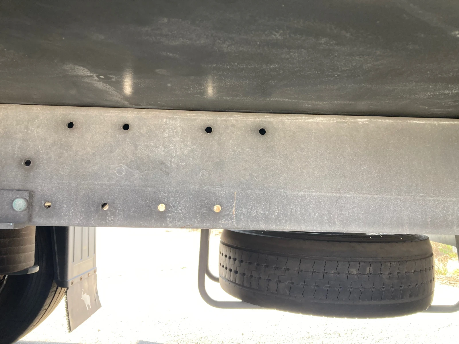 Полуремарке Schmitz Termoking   300 часа Двуредово , снимка 7 - Ремаркета - 54341915