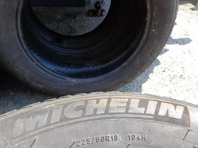 Гуми Зимни 225/60R18, снимка 6 - Гуми и джанти - 21430534