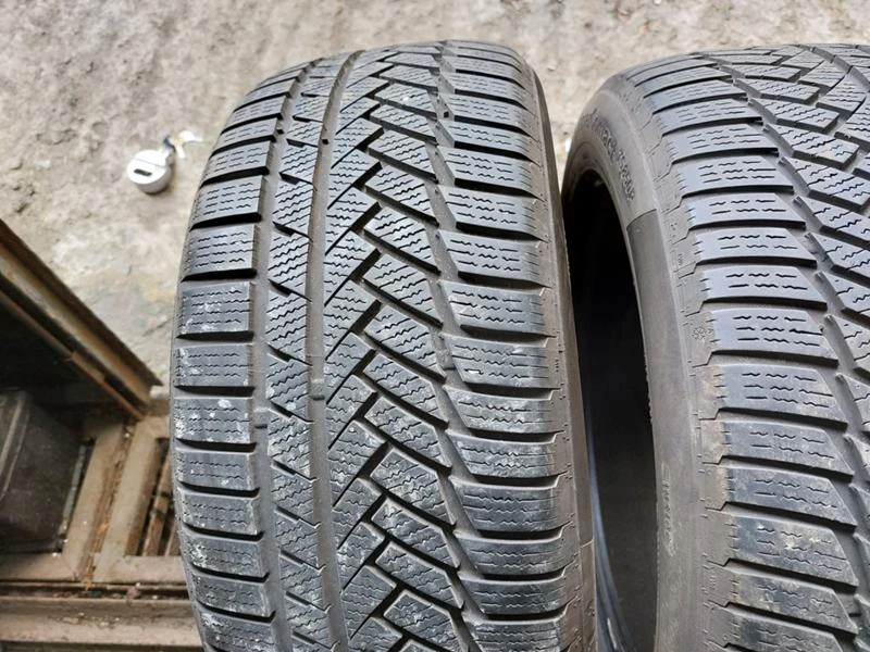 Гуми Зимни 235/50R17, снимка 3 - Гуми и джанти - 36675762