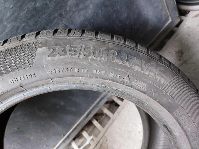 Гуми Зимни 235/50R17, снимка 9 - Гуми и джанти - 36675762