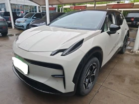 ������ Zeekr 7X