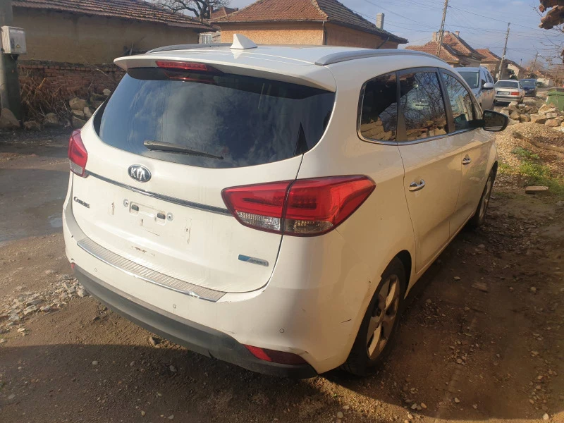 Kia Carens 1,7CRDI, снимка 8 - Автомобили и джипове - 27509209