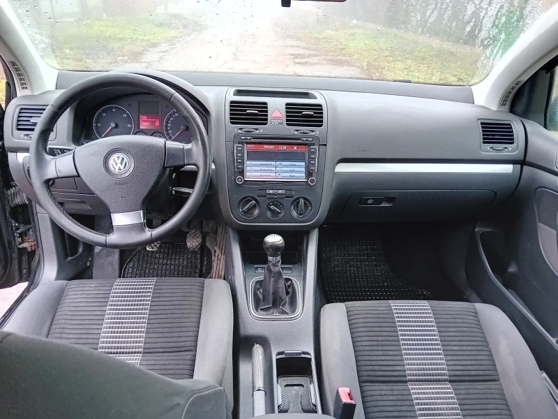 VW Golf 1.9 TDI 90 P.S, снимка 11 - Автомобили и джипове - 38417934