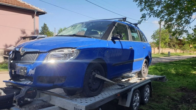 Skoda Fabia 1.2HTP 90000KM AZQ, снимка 3 - Автомобили и джипове - 47189713