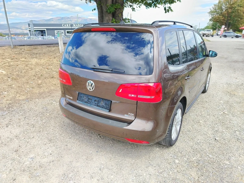 VW Touran 1.6 TDI BLUEMOTION , снимка 5 - Автомобили и джипове - 46829142