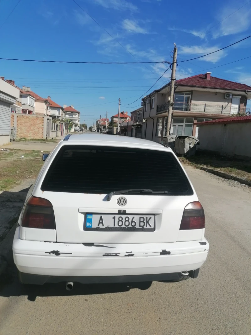 VW Golf, снимка 4 - Автомобили и джипове - 47535301