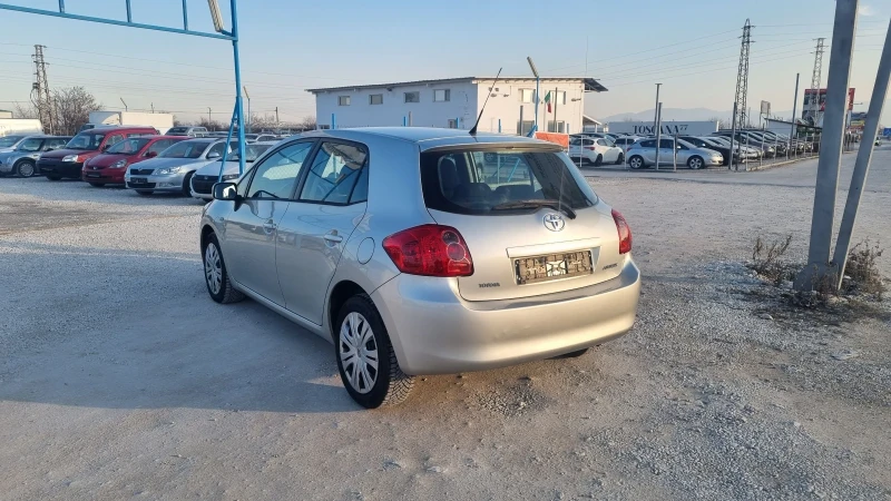 Toyota Auris 1.6, снимка 3 - Автомобили и джипове - 49168324