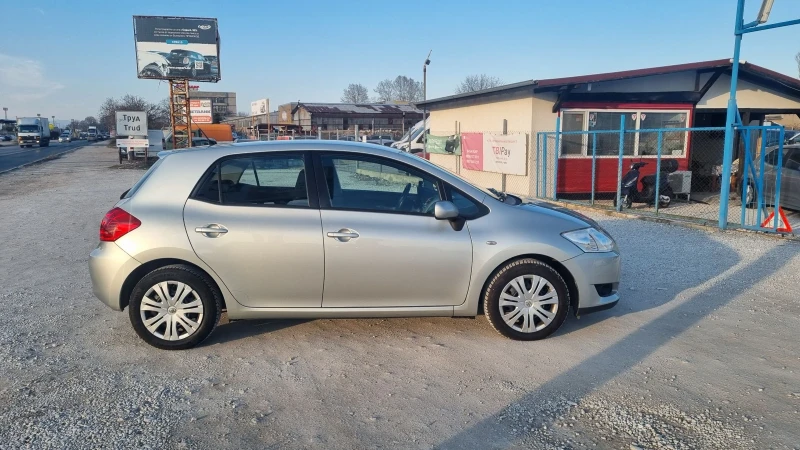 Toyota Auris 1.6, снимка 6 - Автомобили и джипове - 49168324