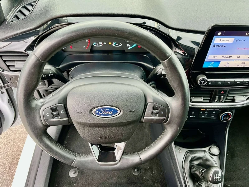 Ford Fiesta 1.0 ecoboost hibryd, снимка 11 - Автомобили и джипове - 52449441