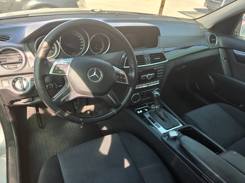 Mercedes-Benz C 180 C220 SW, снимка 13 - Автомобили и джипове - 51811146