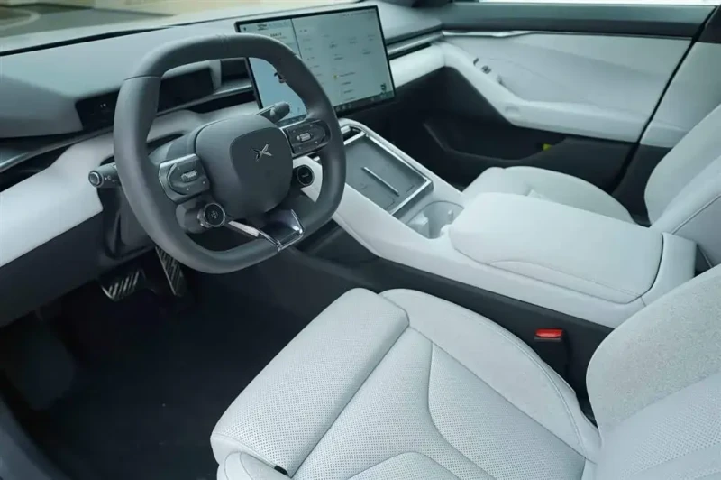 Xpeng P7, снимка 10 - Автомобили и джипове - 52851754