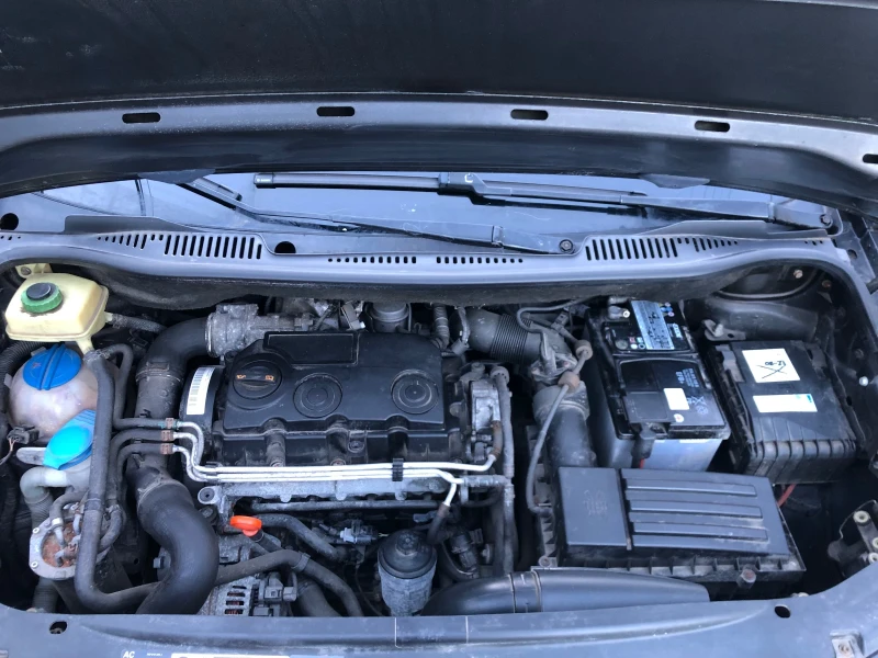 VW Caddy, снимка 12 - Автомобили и джипове - 52949017