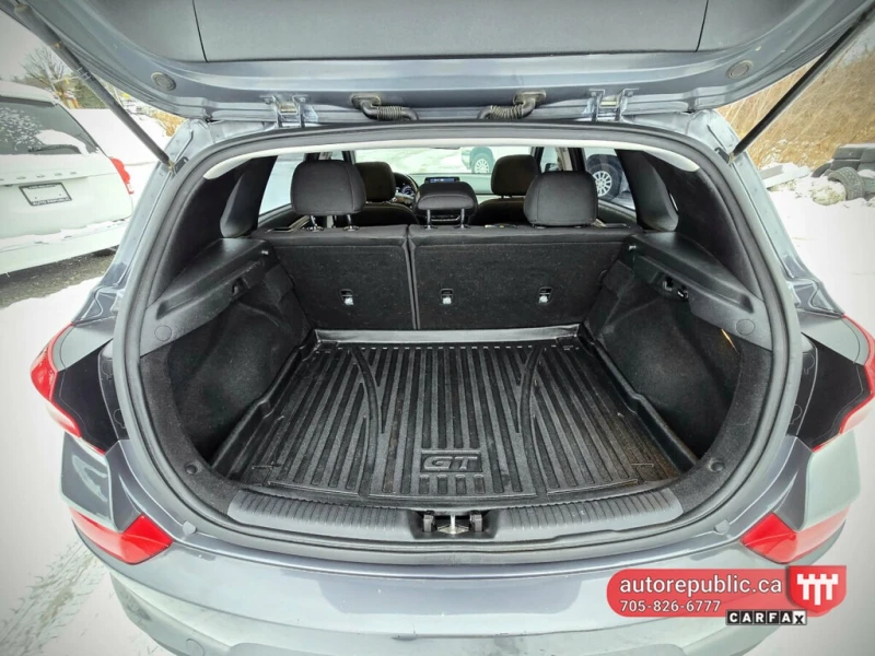 Hyundai Elantra GT * * Carfax* * , снимка 5 - Автомобили и джипове - 53291770