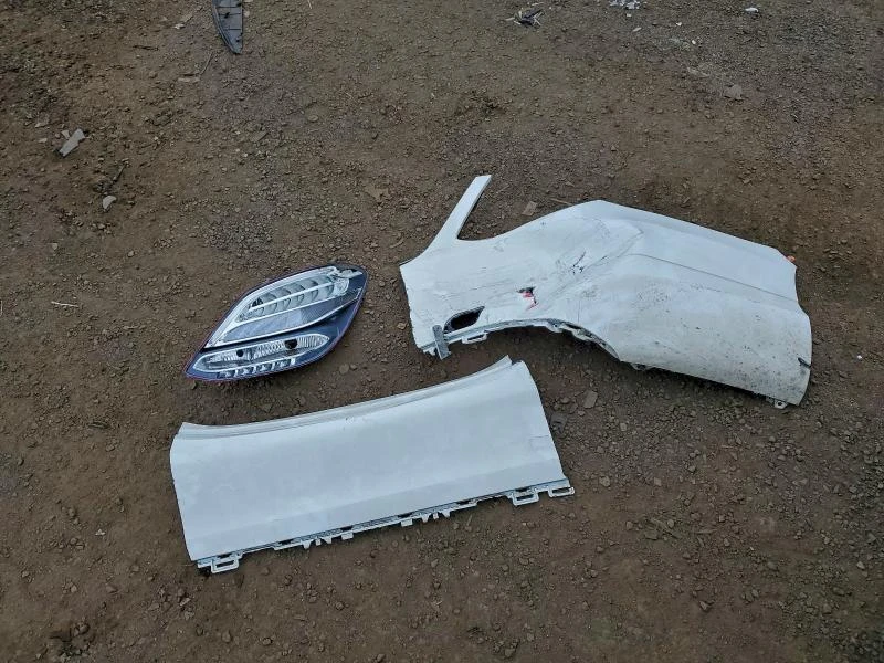 Mercedes-Benz C 300 2.0L 4 All wheel drive, снимка 6 - Автомобили и джипове - 52884380