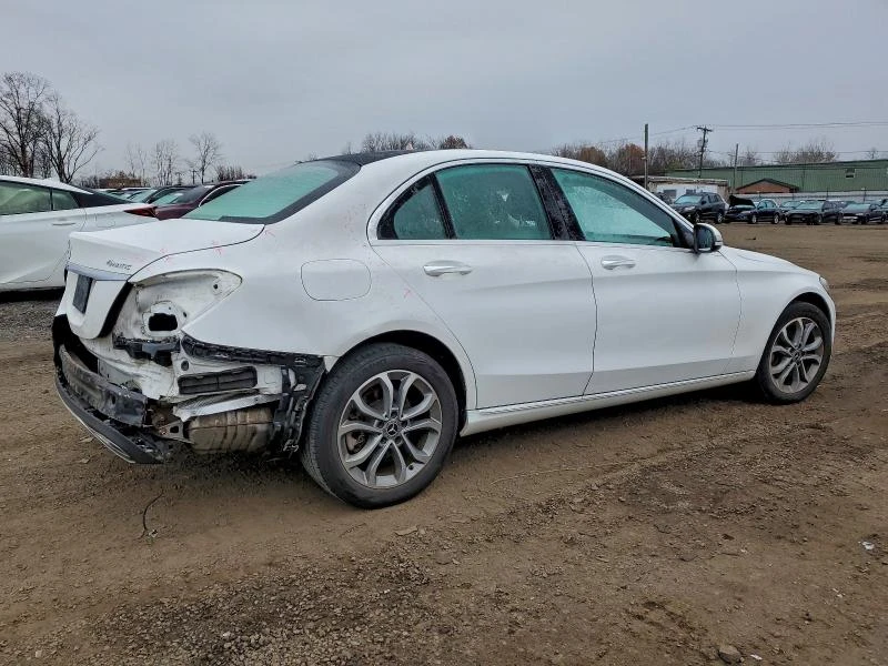 Mercedes-Benz C 300 2.0L 4 All wheel drive, снимка 9 - Автомобили и джипове - 52884380