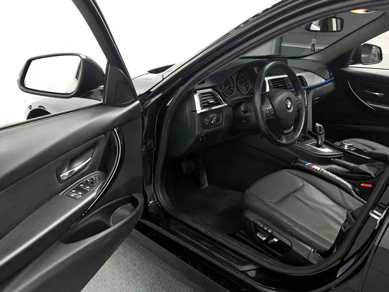 BMW 320  ///M.  F30, снимка 12 - Автомобили и джипове - 55446538