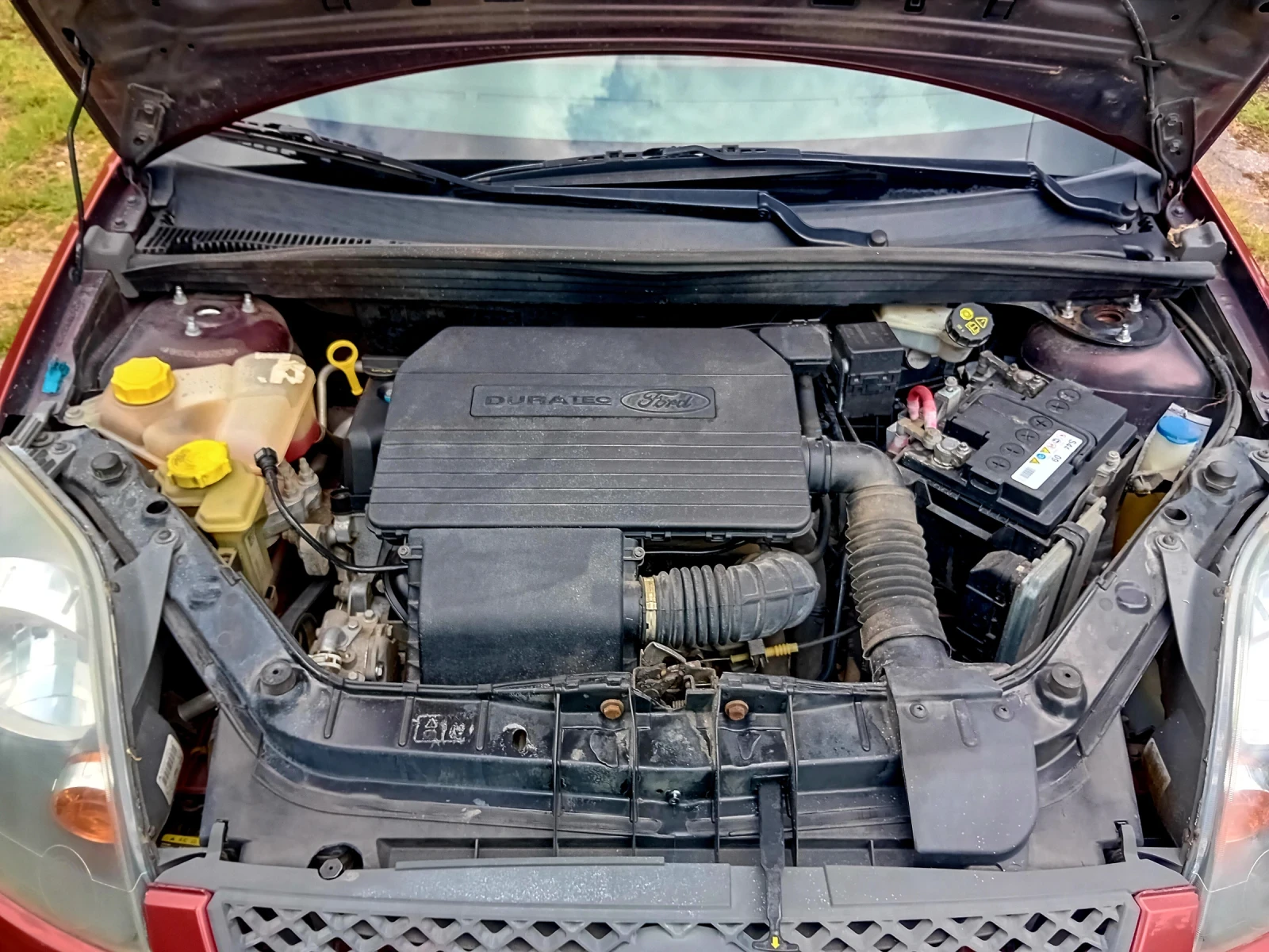 Ford Fiesta 1.3 бензин, снимка 13 - Автомобили и джипове - 38417934