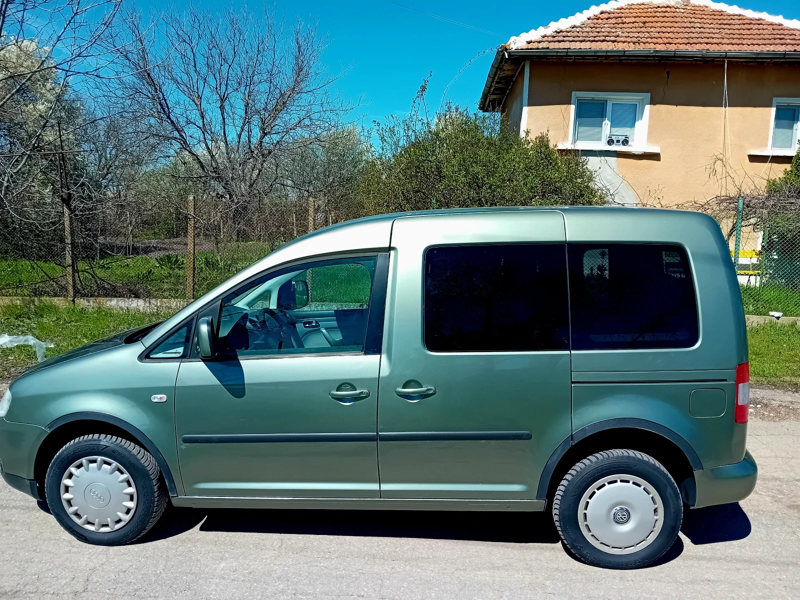 VW Caddy 1.9TDI 4x4 , снимка 13 - Автомобили и джипове - 38417934