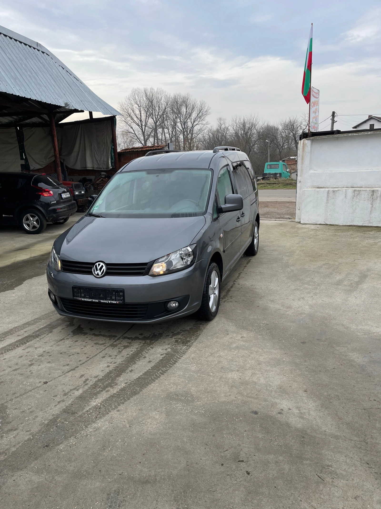 VW Caddy Maxi 6+ 1 - изображение 2