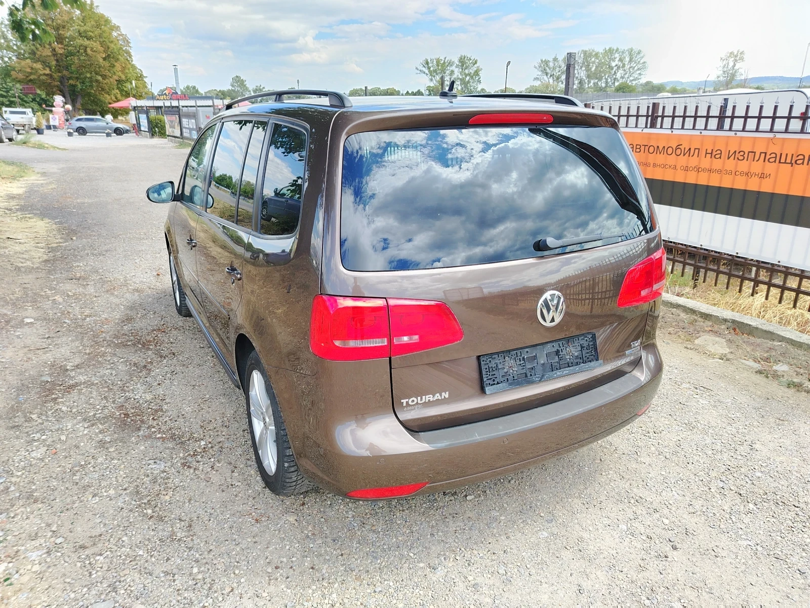 VW Touran 1.6 TDI BLUEMOTION  - изображение 6