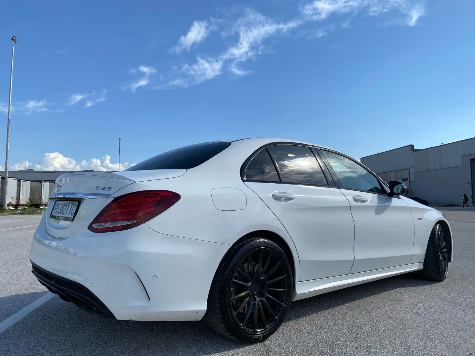 Mercedes-Benz C 43 AMG  - изображение 6