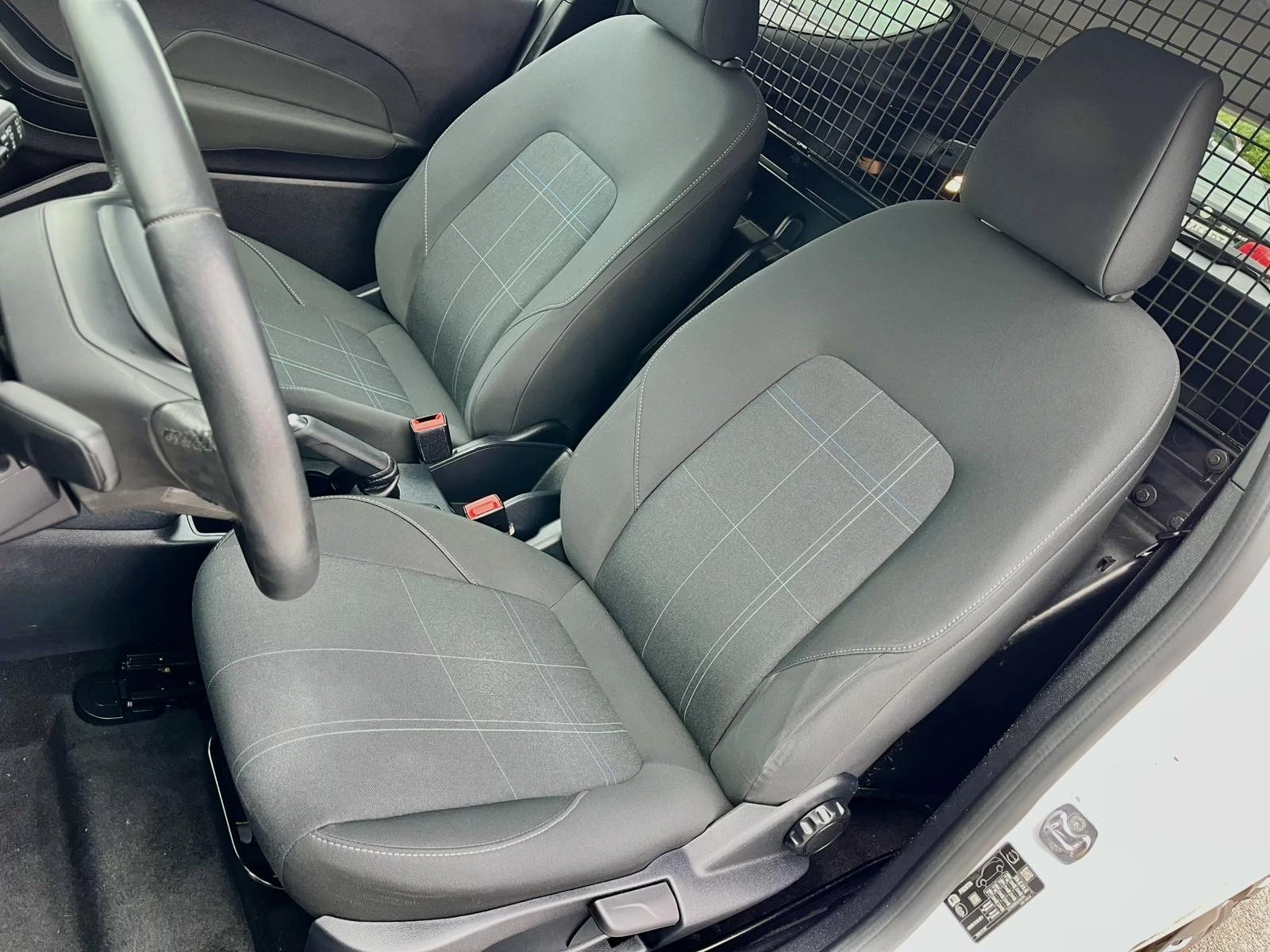 Ford Fiesta 1.0 ecoboost hibryd - изображение 9