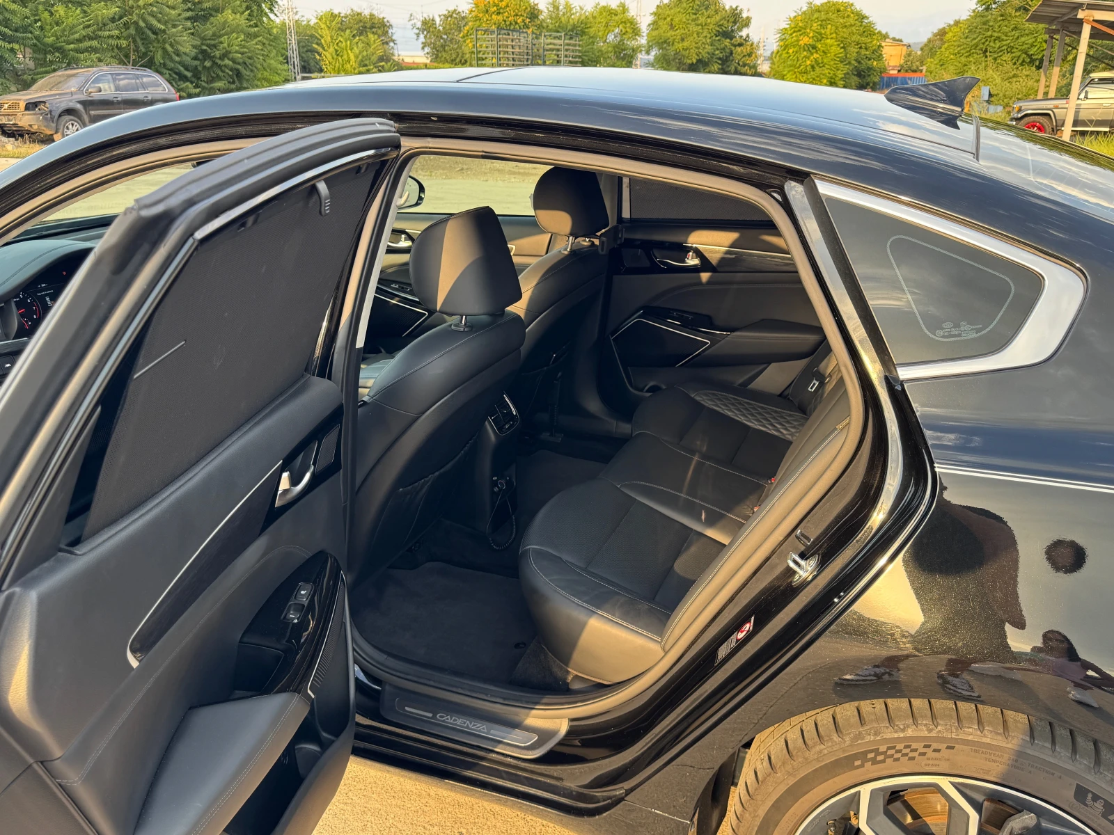 Kia K7 Cadenza Limited Edition 3.3 V6 - изображение 8