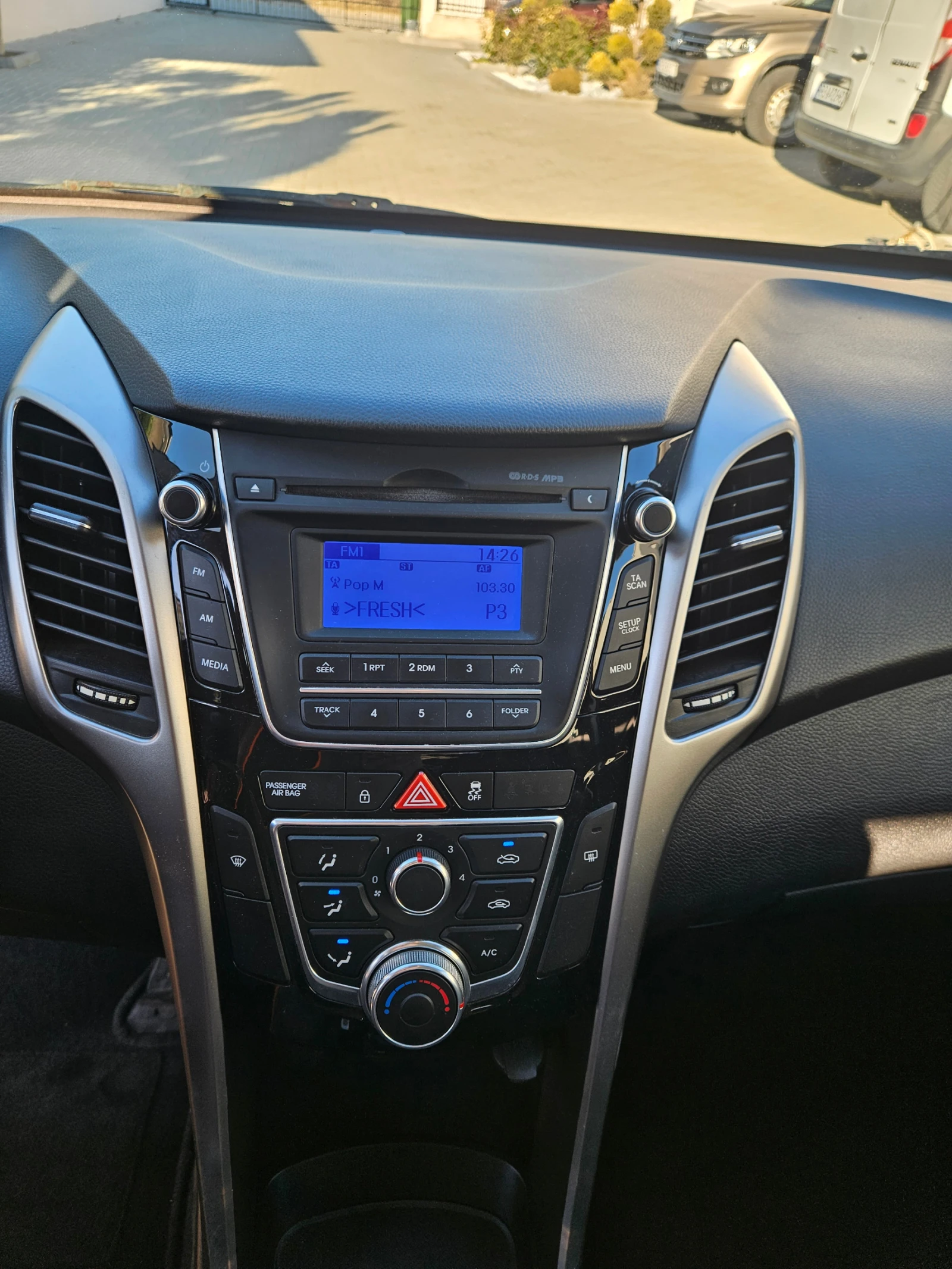 Hyundai I30 1, 4 CRDI 6 ��������/ �����������  | Mobile.bg � ����������� 14