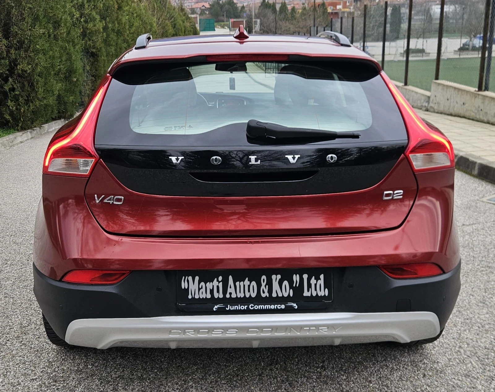 Volvo V40 Cross Country 2.0 D2 - изображение 8