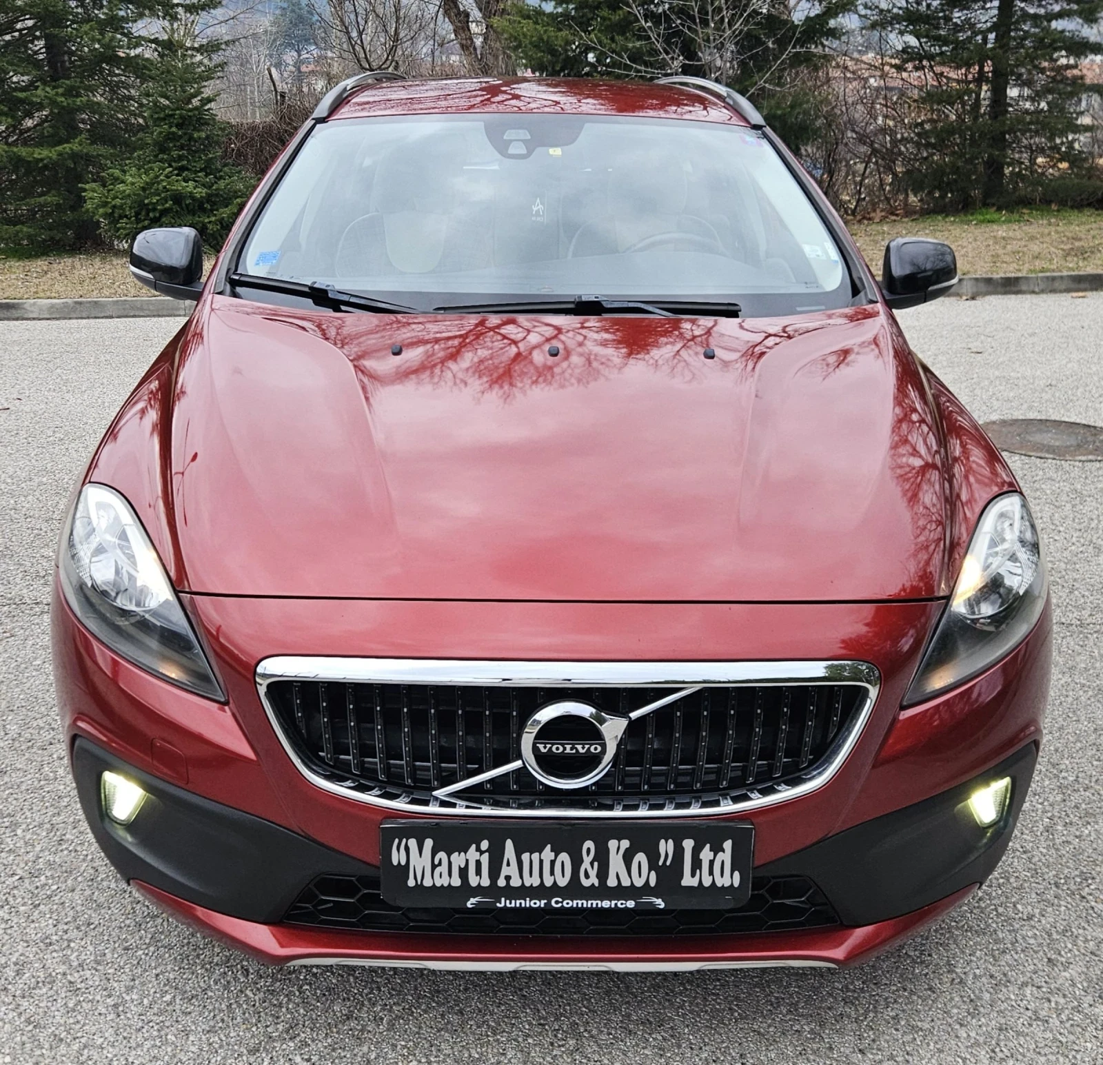 Volvo V40 Cross Country 2.0 D2 - изображение 6