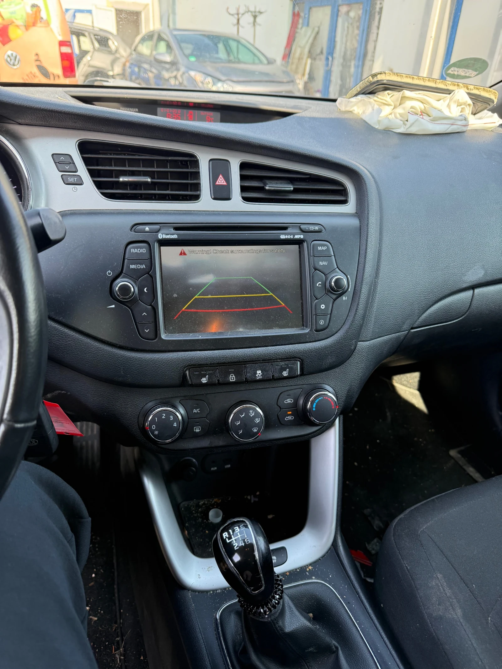 Kia Ceed 1.4, снимка 10 - Автомобили и джипове - 53720382