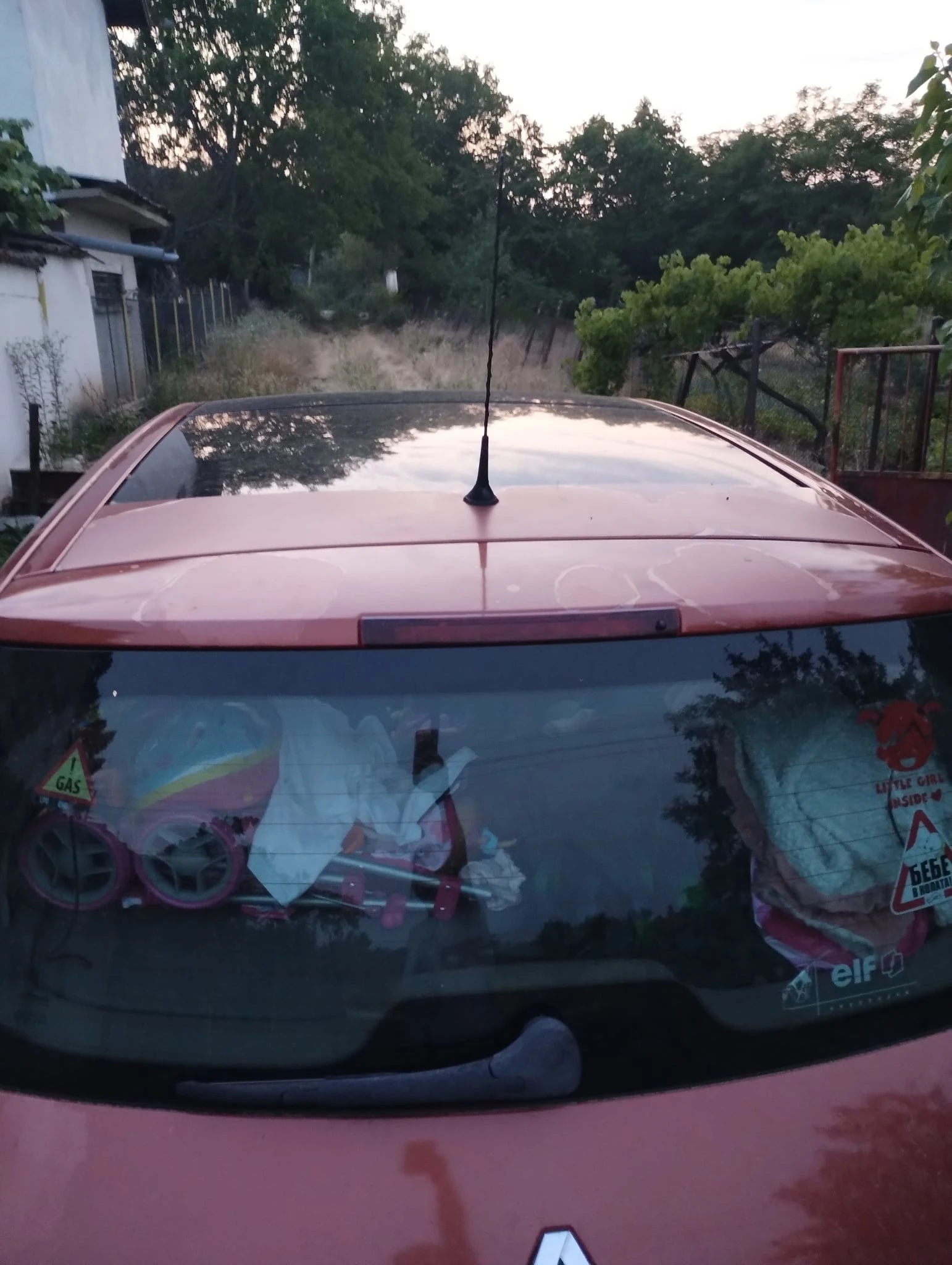 Renault Scenic 2.0 АГУ, снимка 4 - Автомобили и джипове - 53784281